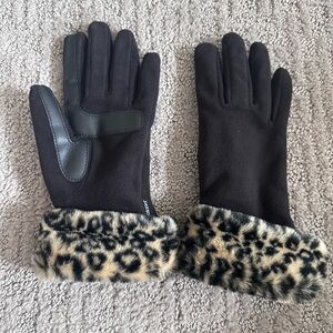 Isotoner Black Gloves with Leopard Cuff